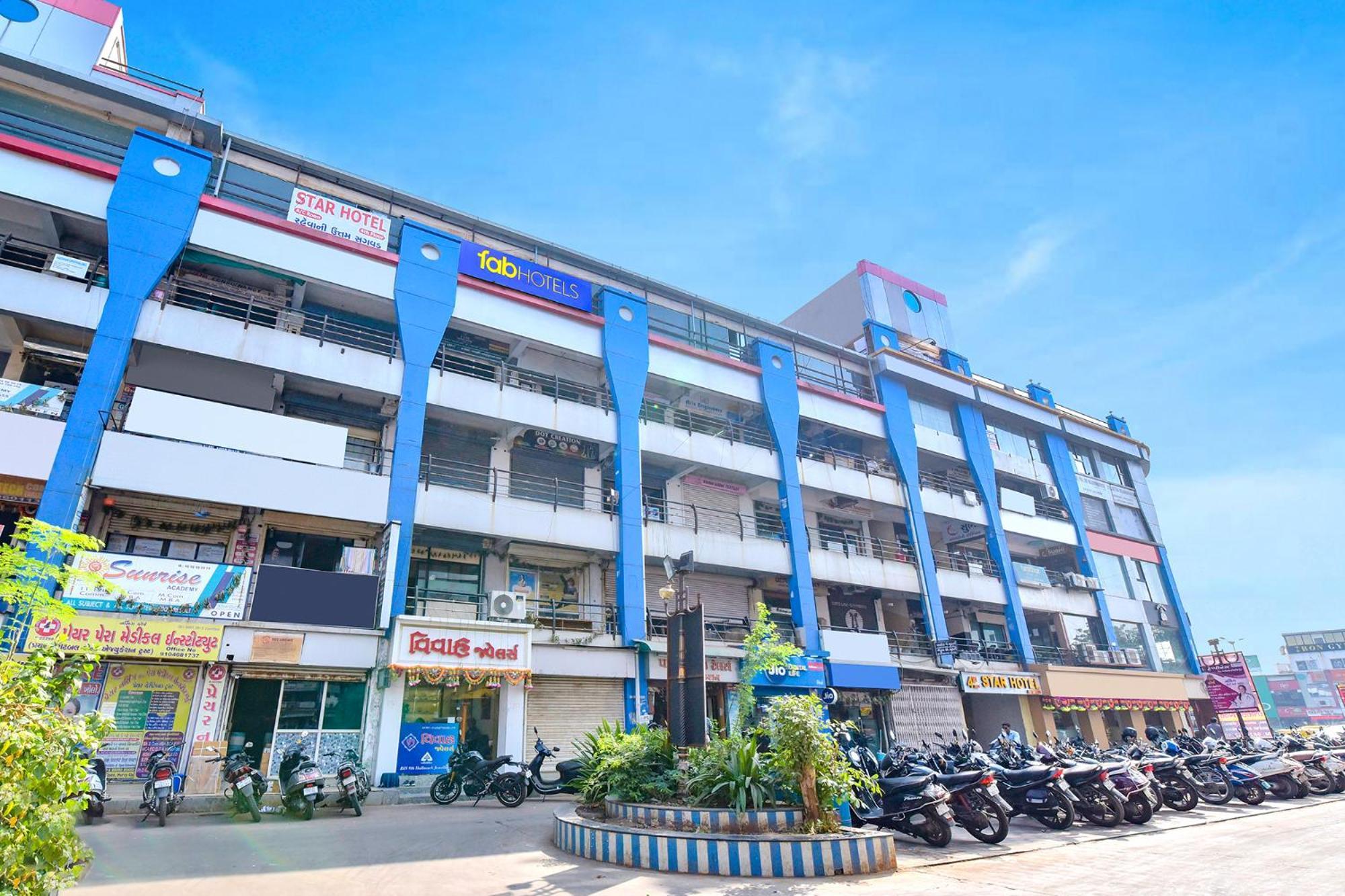 Fabhotel Star Ahmedabad Exterior photo